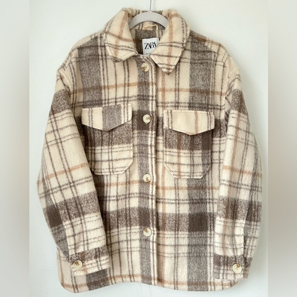 Zara Jackets & Blazers - Zara Coat Women’s Small Cream Brown Plaid Shacket Jacket